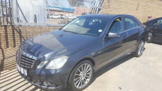 MERCEDES BENZ E350 CDI DIESEL 2011 172 KILOMETERES FULL HOUSE GOOD CLEAN CAR FOR SALE COME SEE FOR Y