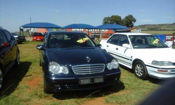 MERCEDES BENZ KOMPRESSOR C200 BLACK 2006 FOR SALE R86900