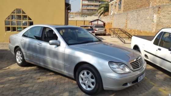 MERCEDES BENZ S320 IN EXCELLENT CONDITION BARGAIN