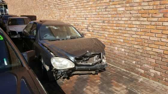 MERCEDES BENZ S320 STRIPPING 4 SPARES