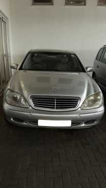 Mercedes Benz S500 In Immaculate Condition for Sale - R85 000.00 neg.