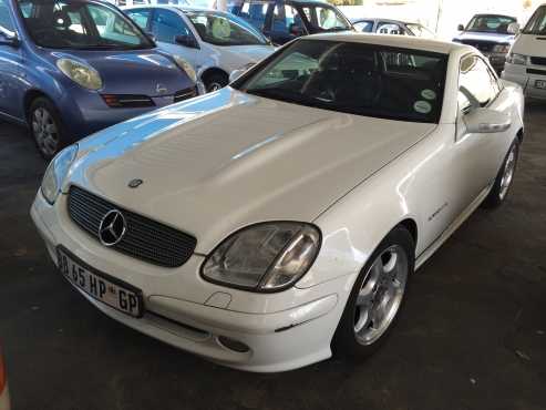 MERCEDES BENZ SLK200