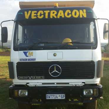 Mercedes Benz Tipper