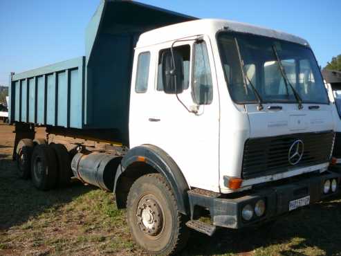 MERCEDES BENZ TIPPER