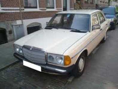 MERCEDES BENZ W116,W123,124 NOW STRIPPING 4 SPARES