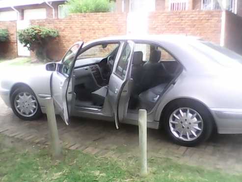 Mercedes Benz,Model 2000 in Kempton Park Areas