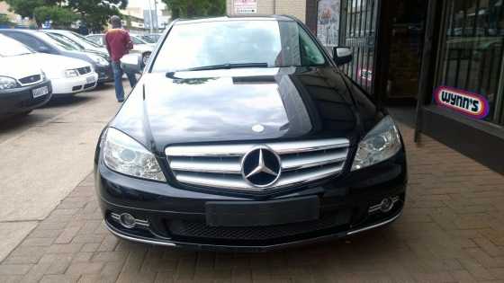 Mercedez Benz c200 2008 Manual, fsh selling for R 119000.00 only