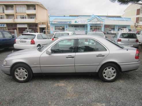 MERCEDEZ-BENZ C220 Elegance Automatic