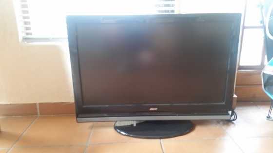 Mercer 32 inch Monitor perfect condition