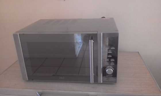 Microwave Oven