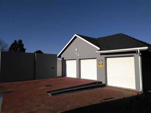 Mindalore Krugersdorp Newly Renovated 3-bedroom House