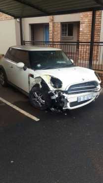 Mini Cooper - Accident damage