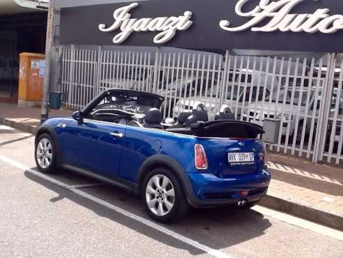 MINI COOPER S CONVERTIBLE - SUPER CLEAN - ABSOLUTE STUNNER