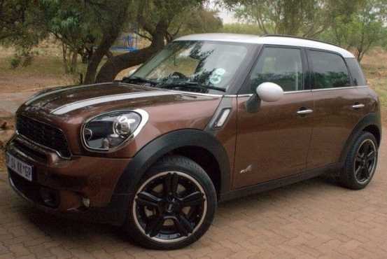 Mini Countryman Sedan