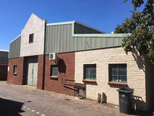 MINI FACTORY  WAREHOUSE TO LET IN COACHMANS PARK, HENNOPS PARK, CENTURION.