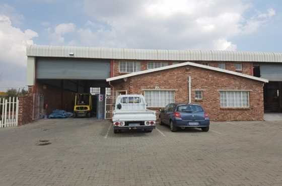 Mini factory  warehouse to let in secure business park.
