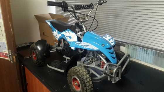 MINI QUAD BIKES FOR SALE R2500 each