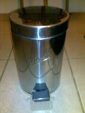 Mini Silver Flip Dustbin