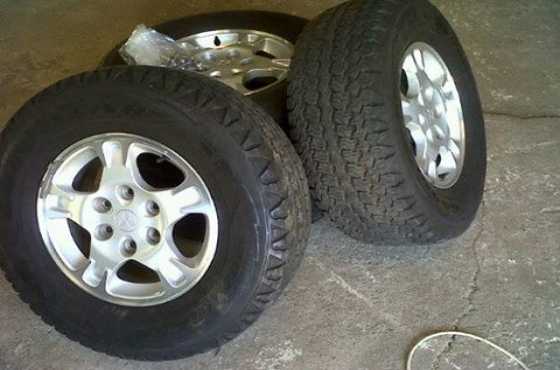 Mitsubishi 4x4 6 gat rims