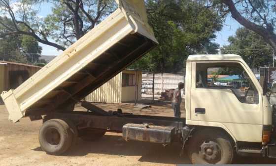 Mitsubishi Canter 3cube tipper