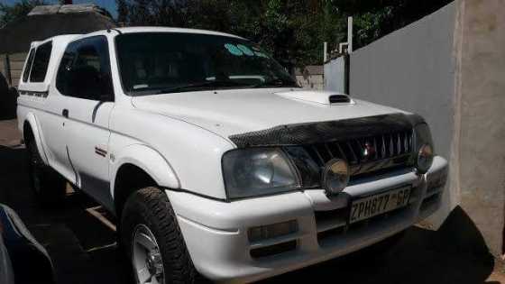 Mitsubishi Colt 2.8TDi Clubcab year - 2004