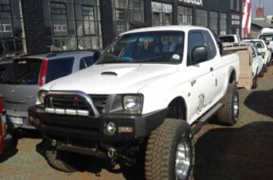 Mitsubishi colt bakkie