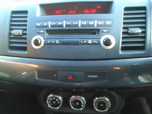 Mitsubishi Lancer 2.0 GLS Manual