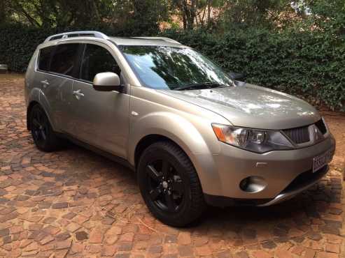 Mitsubishi Outlander 2.4 GLS