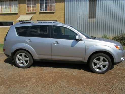 MITSUBISHI OUTLANDER 2.4 GLS AWD AT