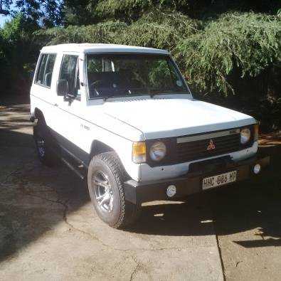 Mitsubishi Pajero 2.5 TD urgent sale