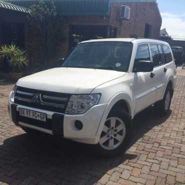 mitsubishi pajero 3,2 di-dc glx auto  2007 model