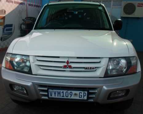 Mitsubishi Pajero 3200 Di-D 5Dr 2001