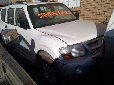 MITSUBISHI PAJERO SPARES