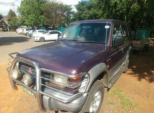 Mitsubishi Pajero Station Wagon