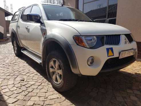 Mitsubishi Triton 2008 2.5 Di-DC DCab 4X4