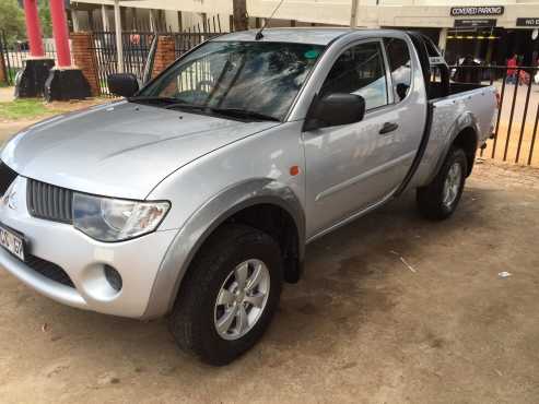 Mitsubishi Triton 2.5 DI-D clubcab 2011