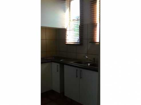 Modern 1 bedroom 1 bathroom apartment to let in Gezina