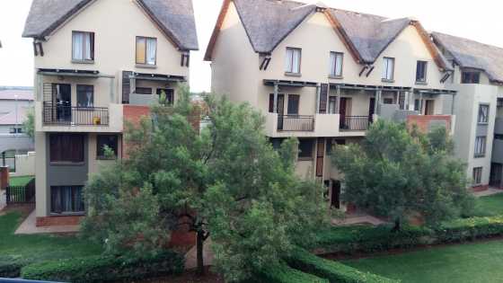 Modern 3 bedroom townhouse in Montana Zambezi road for rent