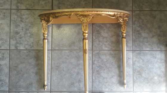 MODERN GOLD table