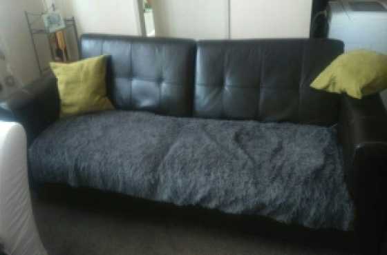 mombs sofa and beds