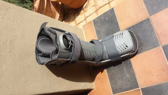 Moonboot for sale