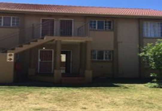 Moreleta Park, 2 Bedroom Top unit, 1Bathroom, R6200