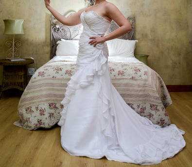 MORI LEE DESIGNER WEDDING DRESS