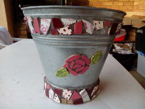 Mosaic decorated bucket