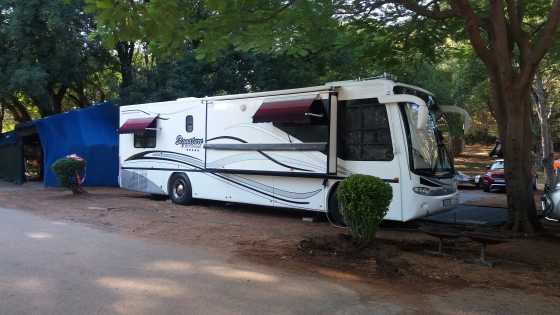 Motor Home Hotel on Wheels