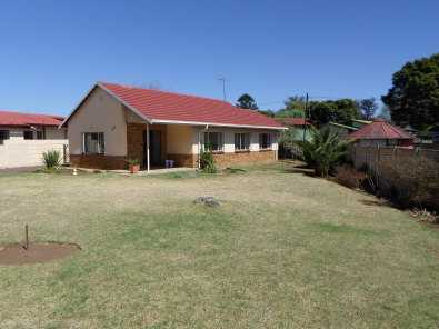 n Netjiese 3 slaapkamer  huis