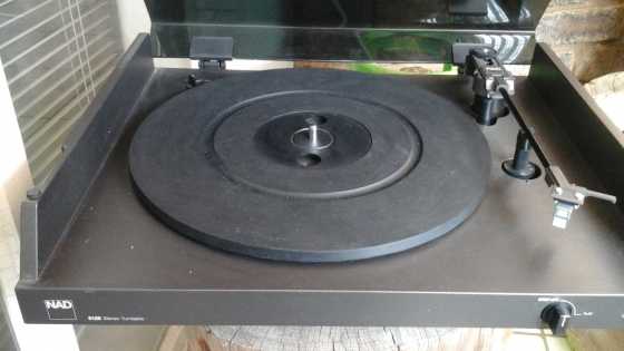 NAD Turntable