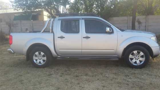 Navara 2.5 DCI in good condition