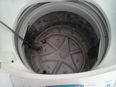 nearly new defy outo 13 kg washing machine got 2 moving to smaller house, cant use it.