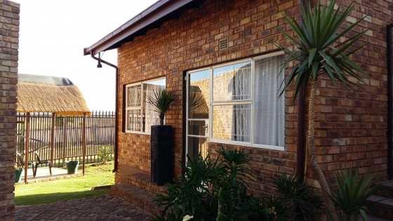 Neat  1 Bedroom Garden Flat to rent for a single individual in Sunward Park, Boksburg